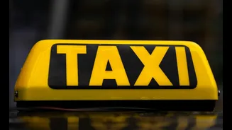 Karnataka Drivers' Union strikes against new airport waiting charges | Watch