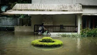 Kozhikode heavy rain triggers IMD yellow alert and school closures
