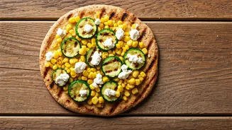 Flavorful Grilled Corn & Zucchini Flatbread: A Quick & Healthy Meal