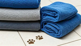 Heavy Duty Microfiber Pet Towels Effortlessly Manage Rainy Day Paws