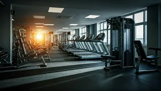 Gym Selfie Secrets: 6 Poses to Elevate Your Fitness Pics