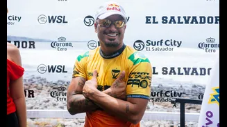 Italo Ferreira domina bateria contra norte-americano e avança às quartas em Punta Roca
