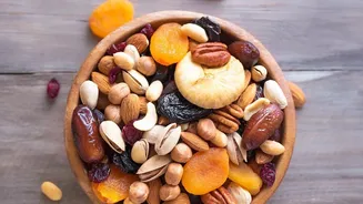 A Simple Workday Snack Guide Offers Homemade Trail Mix For Short Breaks