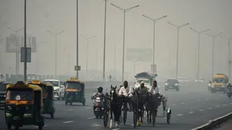 Smog returns to Delhi; AQI slips to 'poor' category