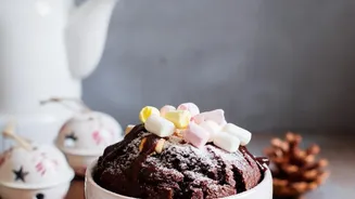 Festive Hosting Gets Easier With This Quick Chocolate Pudding
