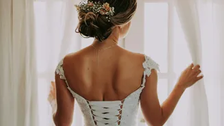 Treino de braço para noivas: 8 exercícios para fazer em casa ou na academia antes do casamento