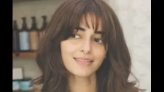 Ananya Panday Undergoes A Major Hair Transformation, Flaunts Her New Bangs: 'Love It'