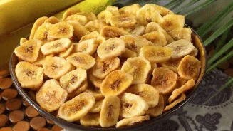 Oil free, crispy banana chips in air fryer that are unbelievably crunchy