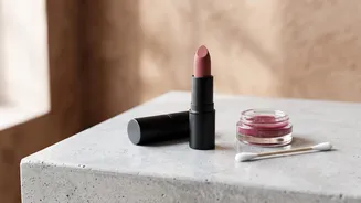 Autumn beauty trends: Diffused lips