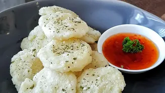 Why Steamed Pitha And Spicy Fritters Top The List Of Trending Monsoon Foods