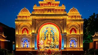 Kolkata During Durga Puja: A Guide to Balancing Local Sightseeing with Puja Visits