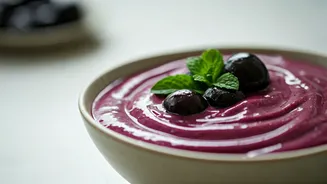 Celebrate Jamun Season With This Viral Frozen Smoothie Bowl