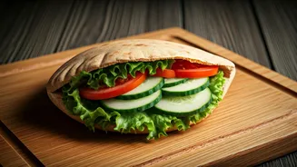 Hummus Pita Pockets Have Serious Lunchbox Range