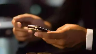 How Small ₹100 Contributions To Digital Gold Apps Help Students Build Long Term Reserves