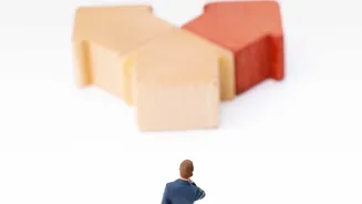 The Survey Shows Workplace Signals Matter before Layoffs Become Public