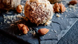 Why Date Nut Energy Balls Provide Quick Natural Fuel For Busy 4 PM Schedules