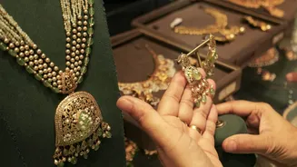 Gold Rate: ಸತತ ಏರಿಕೆ ಬಳಿಕ ಶುಕ್ರವಾರ ಭರ್ಜರಿ ಕುಸಿತ ಕಂಡ ಚಿನ್ನದ ಬೆಲೆ