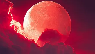 Why Hunter's Moon appears deep red
