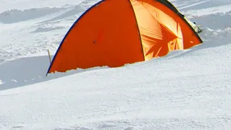 How Beginners Can Experience Snow Camping On Simple Indian Winter Treks