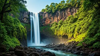 See Kerala's Majestic Athirapally Waterfall