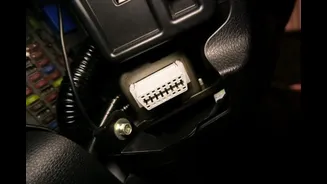 Entrada OBD2 permite que você descubra os problemas em seu carro