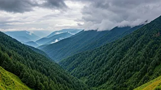 Cloudy Mountains Make North India Impossible To Resist