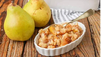 Pear and walnut crisp: The new breakfast favorite