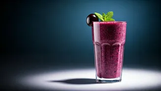 Foodies Are Obsessing Over This Rich Purple Jamun Smoothie Trend