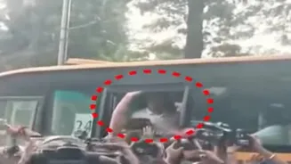 राहुल गांधी आणि अखिलेश यांना पोलिसांनी ताब्यात घेतले… ठिय्या आंदोलनाविरोधात पोलिस एक्शन मोडवर