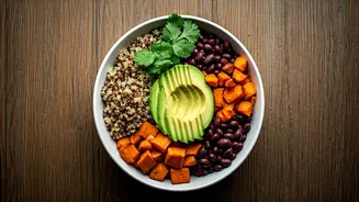 Protein-Packed Vegetarian Bowls Worth Packing Tomorrow
