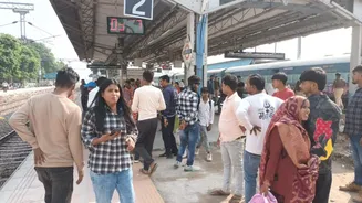 6 run over by train while crossing tracks in UP