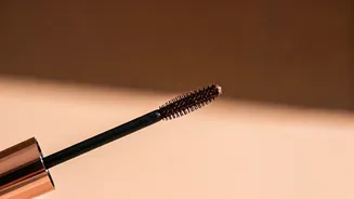 Brown Mascara Is Beauty's Softest Trend Yet