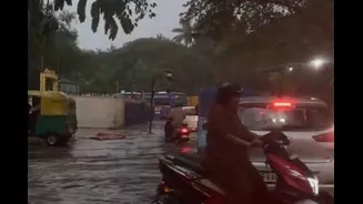 Bengaluru Weather Update: Heavy Rain Floods Roads, Triggers Traffic Chaos, Flights Hit
