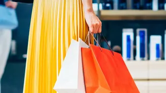 India’s Peak Shopping Season Could Create A Wider Job Market For Temporary Workers