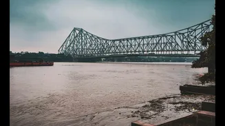 Low-pressure system triggers rain warnings in Bengal ahead of Durga Puja