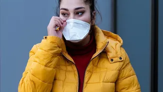 How smog accelerates skin ageing