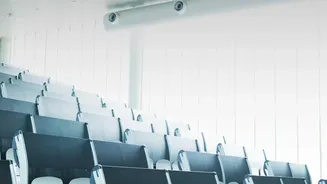 A Strong Short Course Should Produce Work That Can Be Reviewed