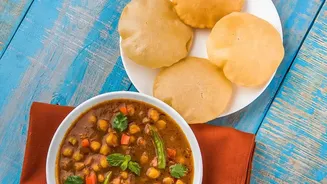 India's Rainy-Season Food Events Reward a Taste-First Approach