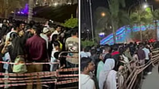 Christmas 2025: Bandra Reclamation Sees Massive Overcrowding As Mumbaikars Rush For Midnight Celebrations | VIDEOS