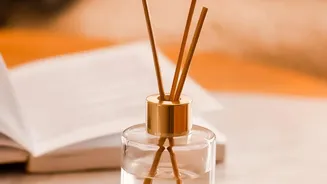 How To Use Scented Candles and Diffusers To Enhance Festive Ambiance In Small Rooms