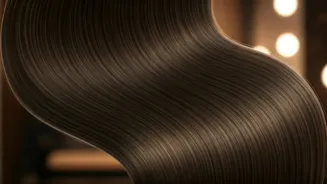 The Frizz-Fighting Routine Everyone Wants
