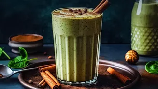 Cinnamon Gives a Banana-Spinach Smoothie Warm Breakfast Flavour