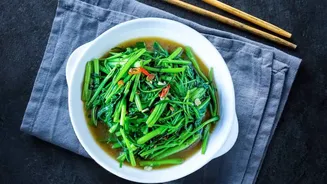 Ginger and Garlic Pair Naturally With Bamboo Shoot Stir-Fries