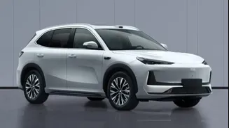 Geely EX5 ganha novas maçanetas para evitar problemas em acidentes, além de outros detalhes
