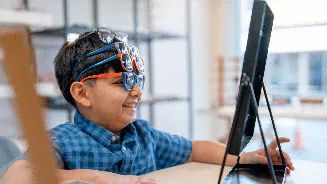 How to keep your child’s eyes healthy this summer vacation, according to eye doctors