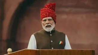 Narendra Modi speaks at Red Fort as 'Vande Mataram' debuts