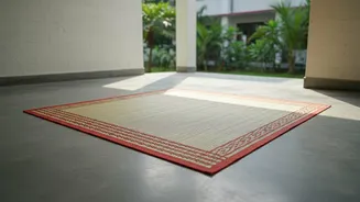 A Bengal Craft Turns Reed-Like Murta Into Decorative Mats