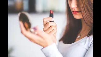 Lipstick fades faster after the first rain: why your shade barely holds past lunch this week