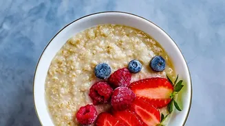A Quick Pear And Cardamom Porridge: A Guide To Cardamom Pear Oatmeal