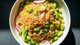 Why Crispy Rice Salads Feel So Addictive